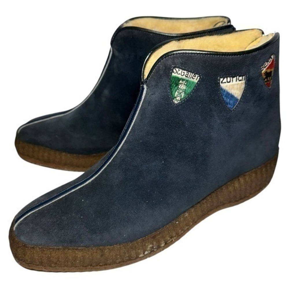 Tyrol Vintage RARE Women’s Size 7 Blue Suede Sherpa Lined Embroidered Flag Boots
